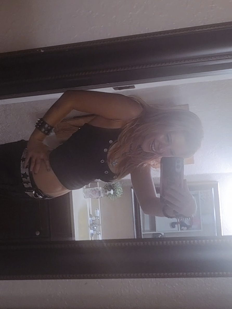 @Jaylee_exists