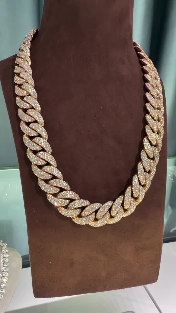 @MoissaniteWatchesDIAN