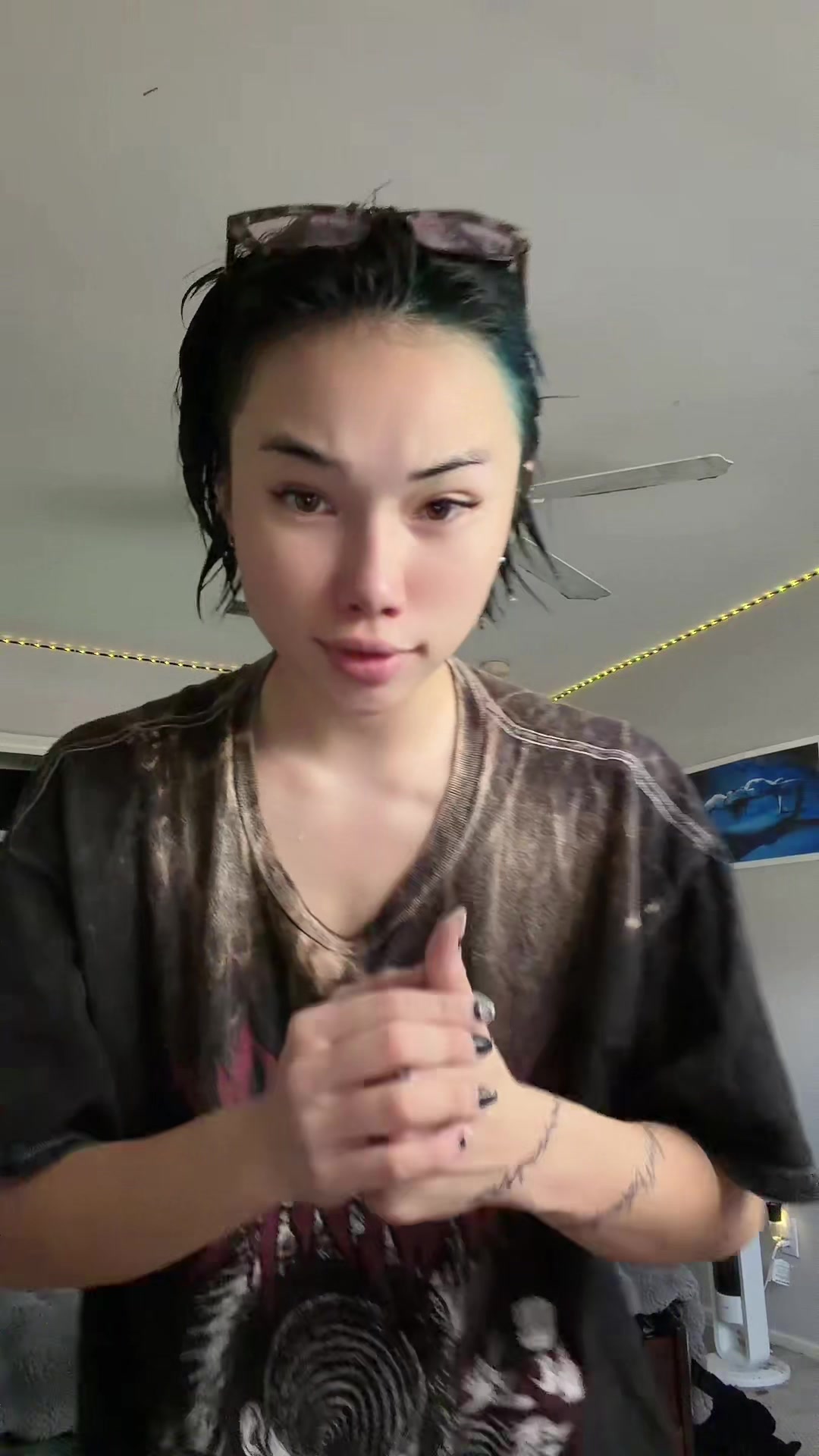 @yummyknivez