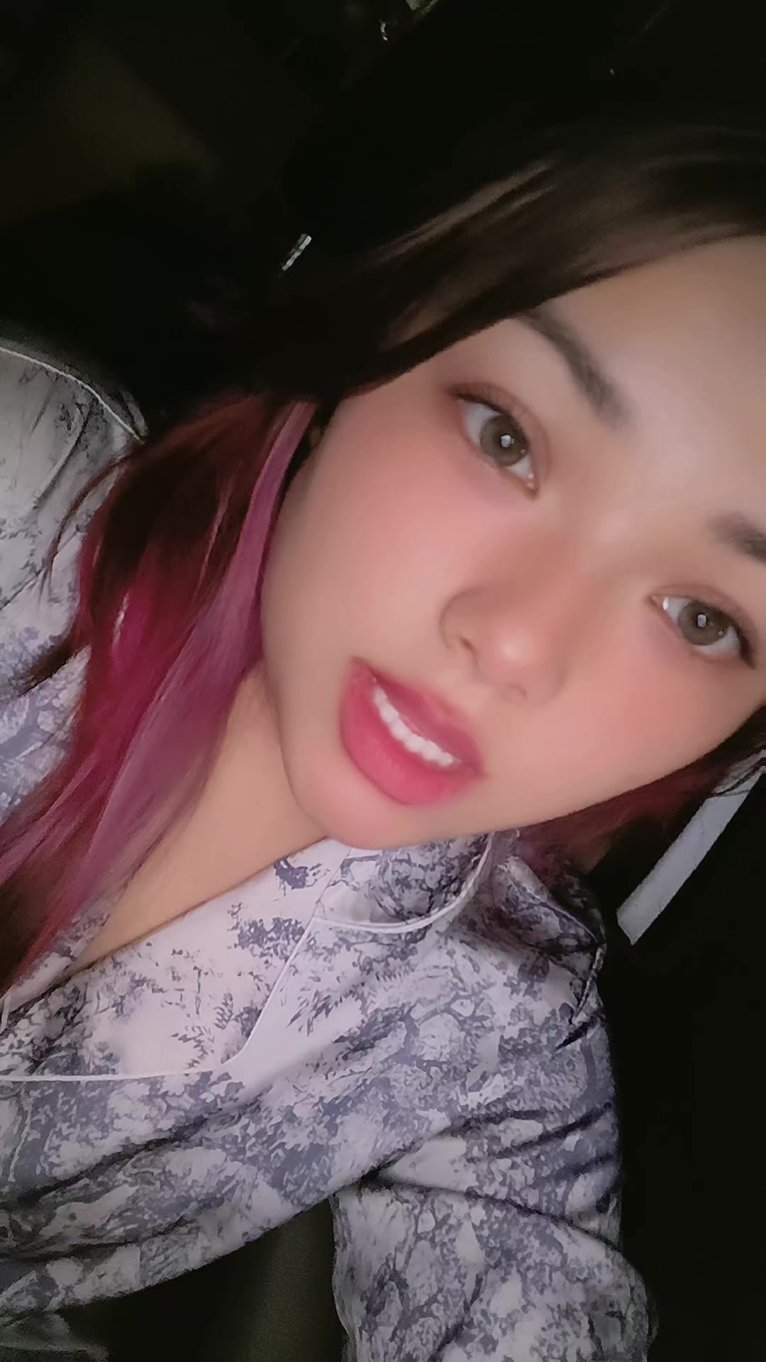 @이즘리티☠🐼