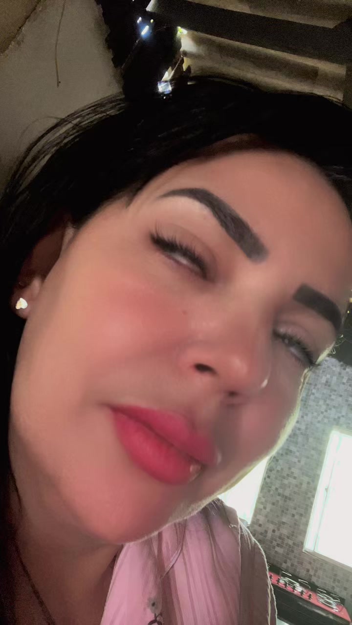 @Elisa Rocha555