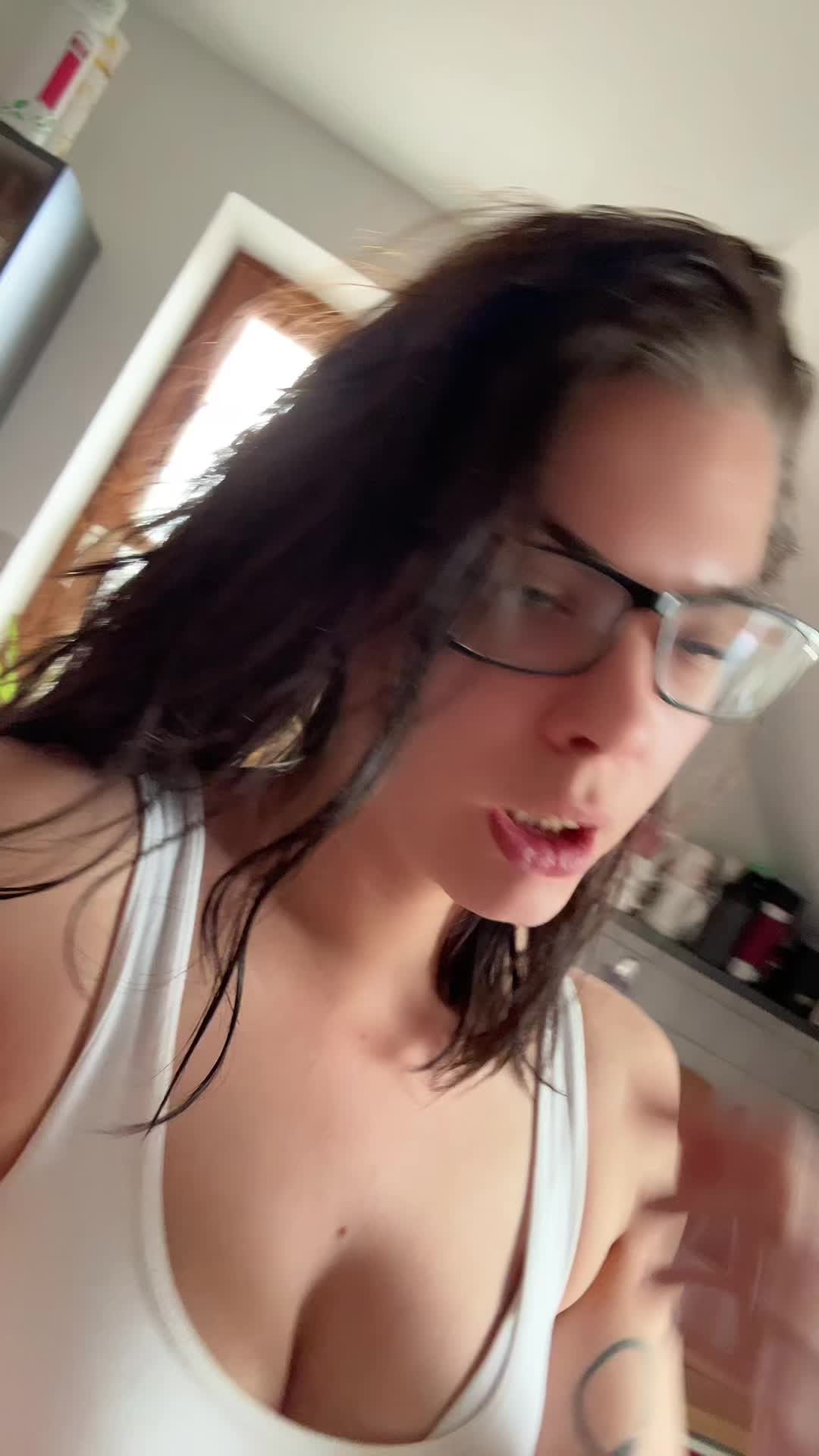 @KᗩTᕼᗩᖇIᑎᗩ 💟