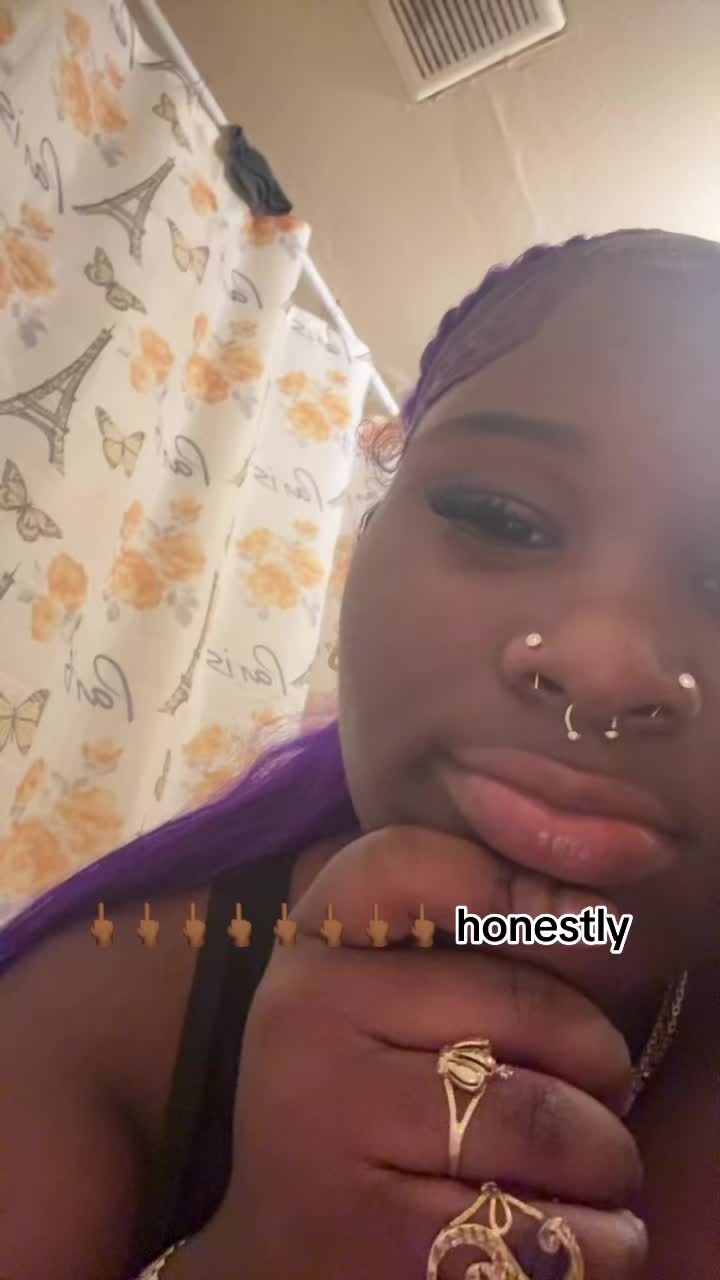 @thickerthanaasnicker 🍫