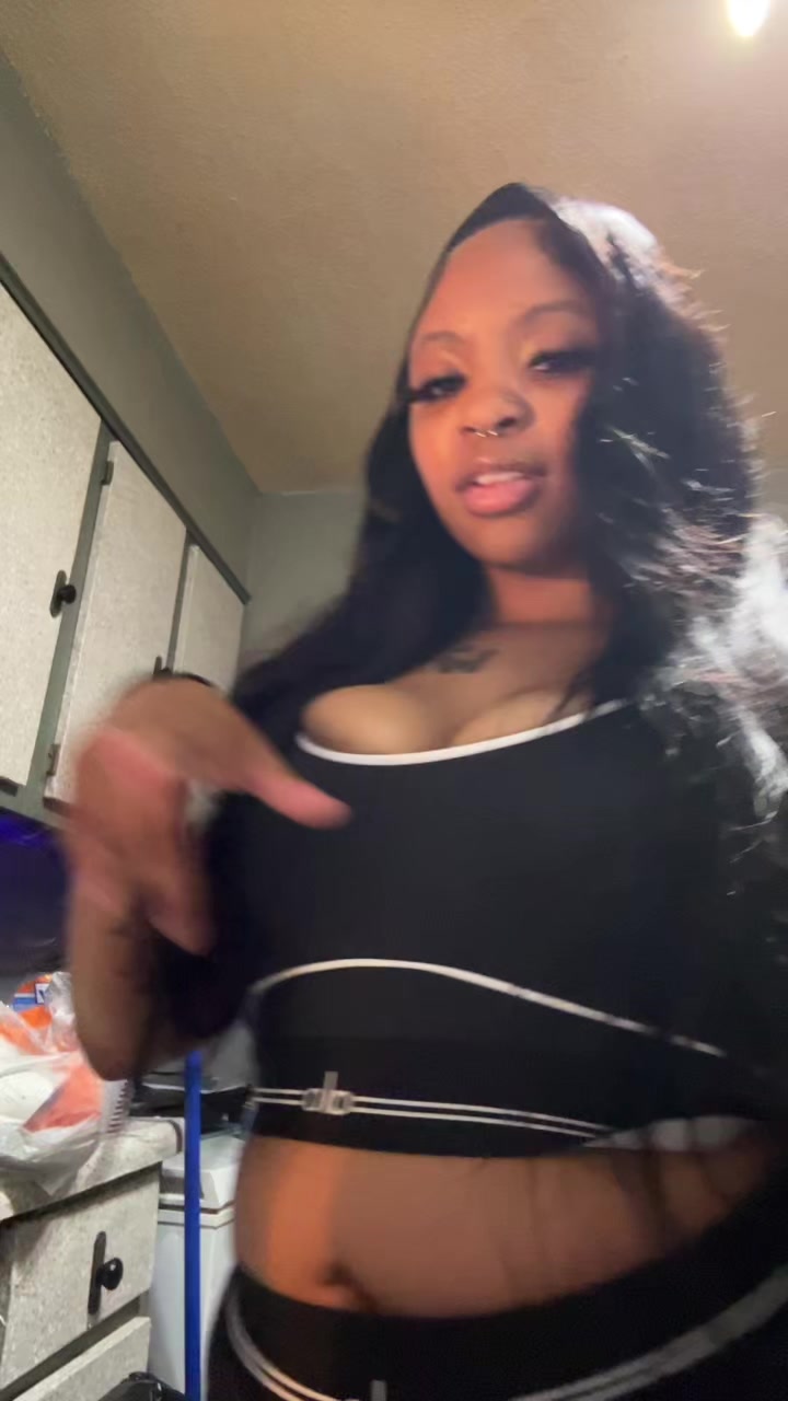 @kayyy.sexyyy