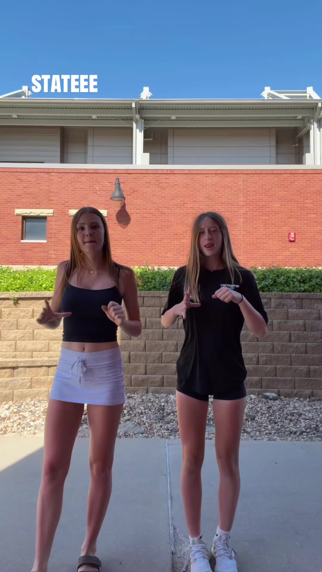 @__chlo6
