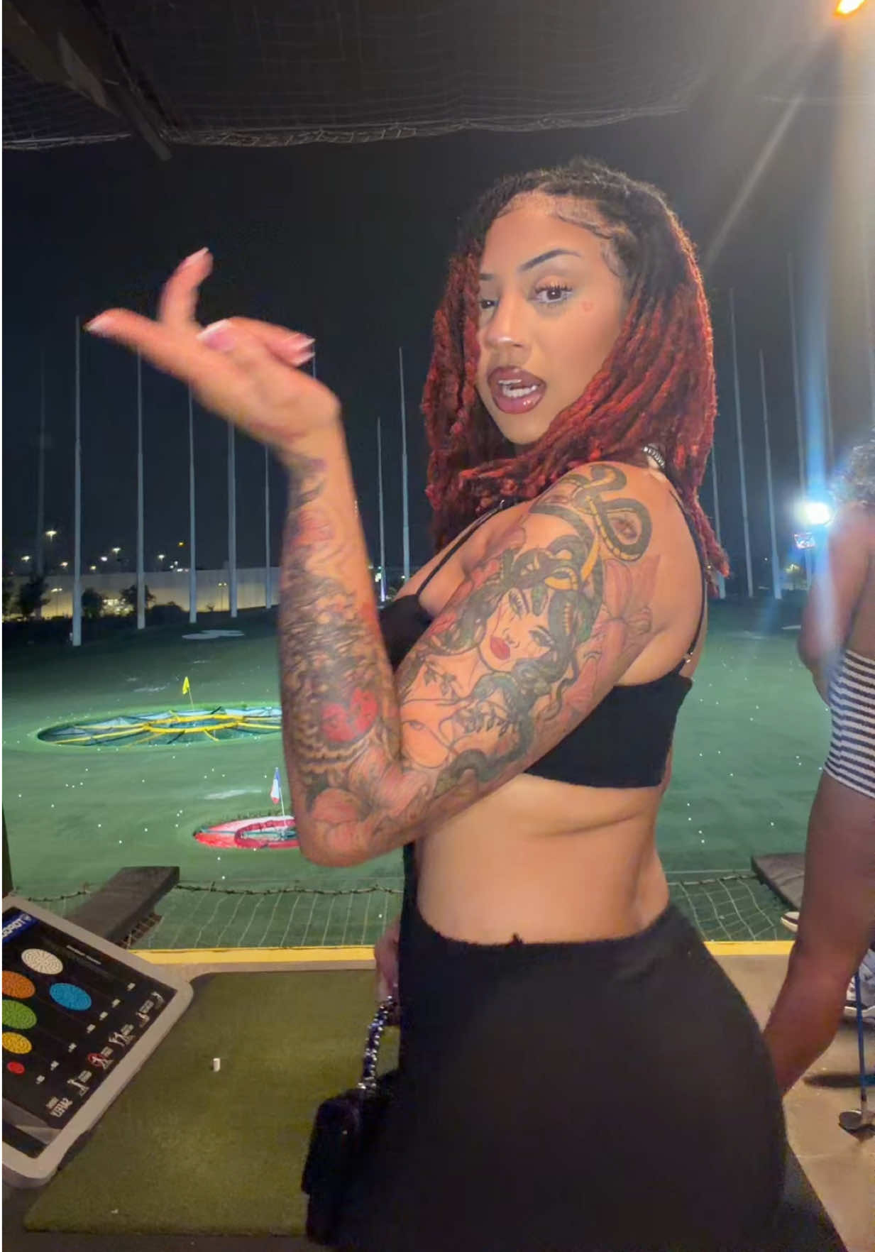 @Luh Red ๐