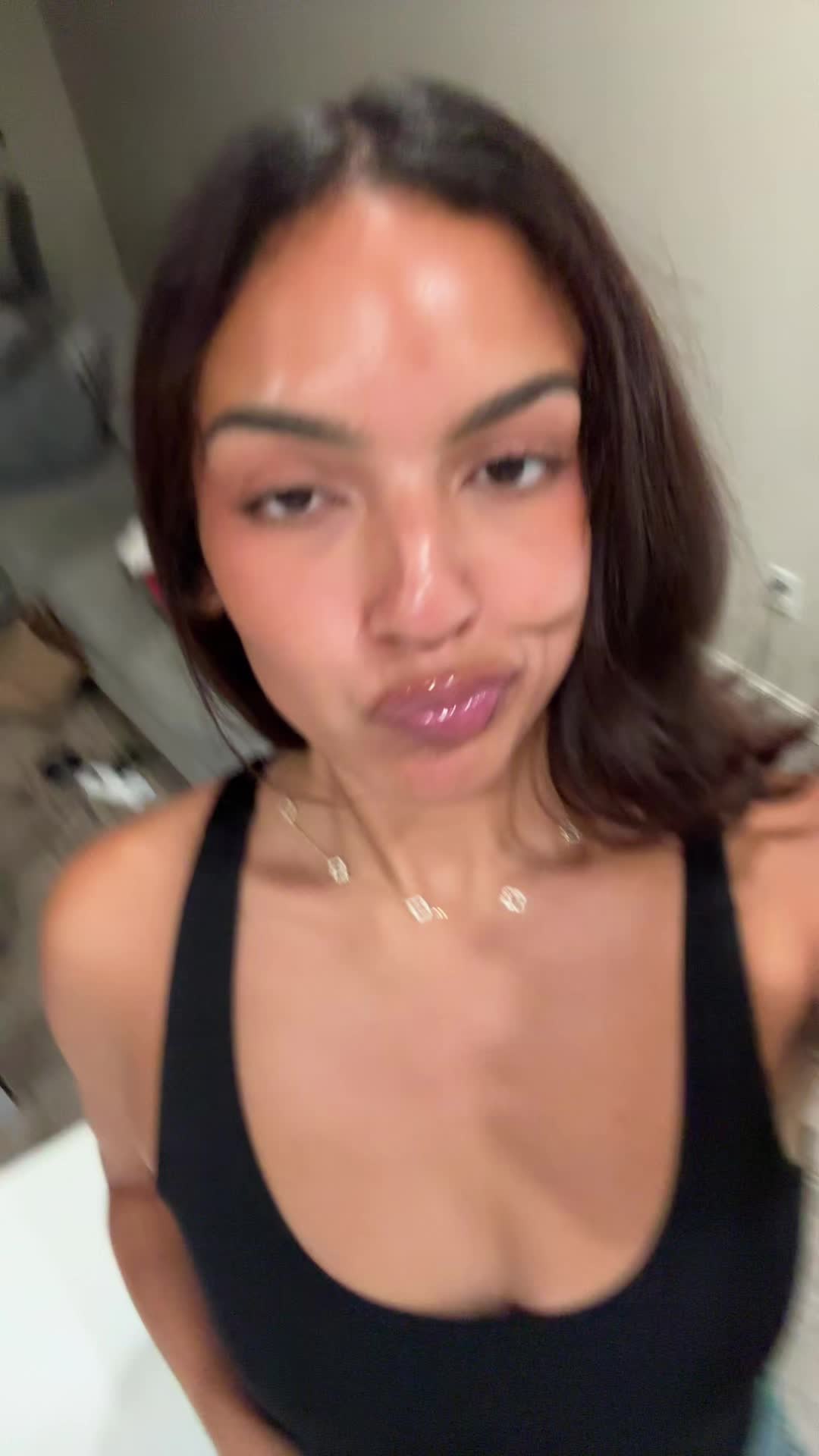 @janell.114