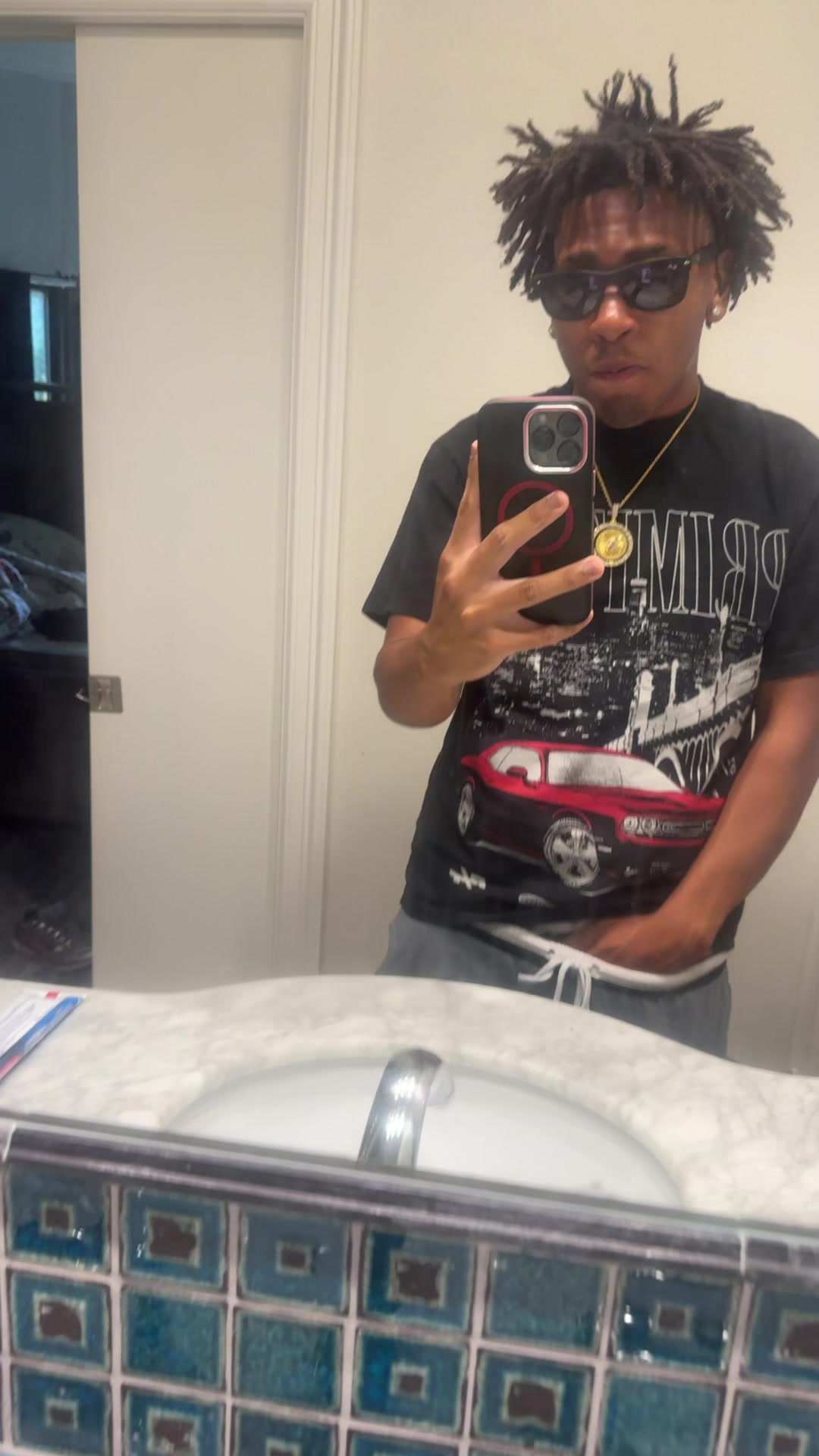 @Bjayy