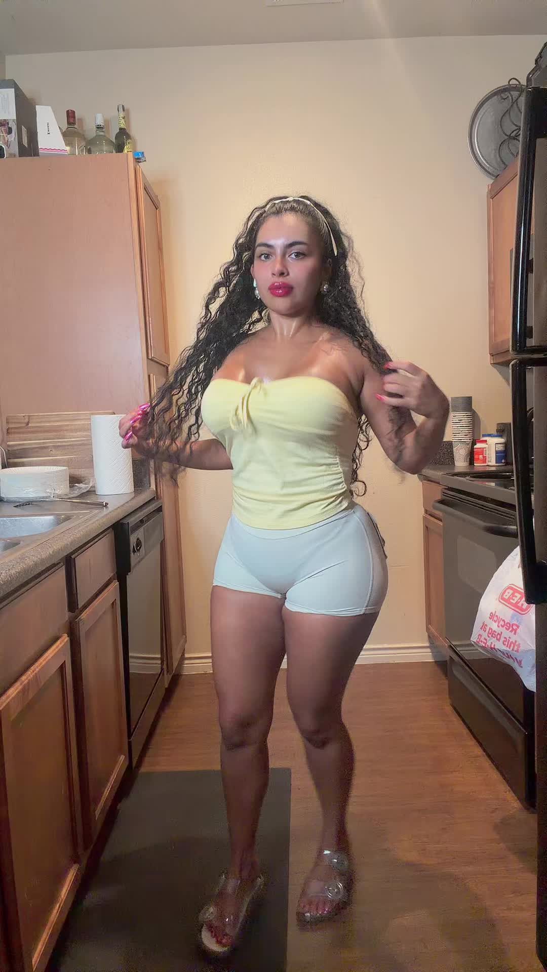 @chavellasexy