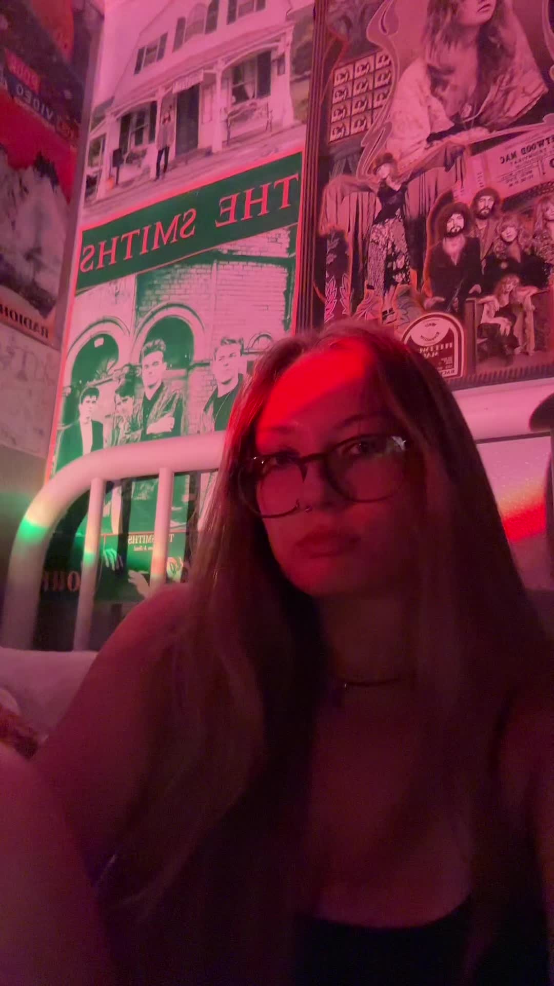 @Anya🧿