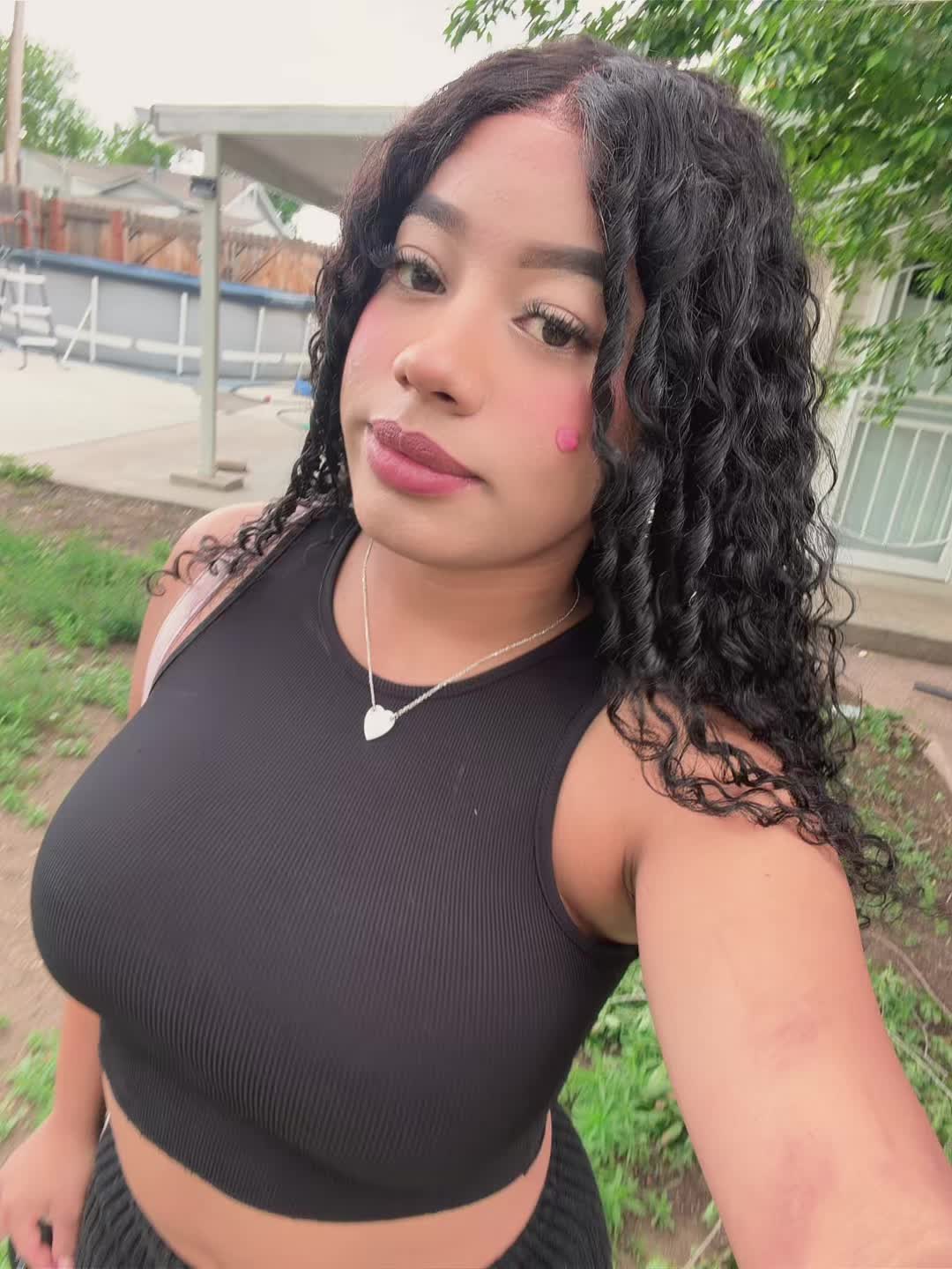 @Yailinbby