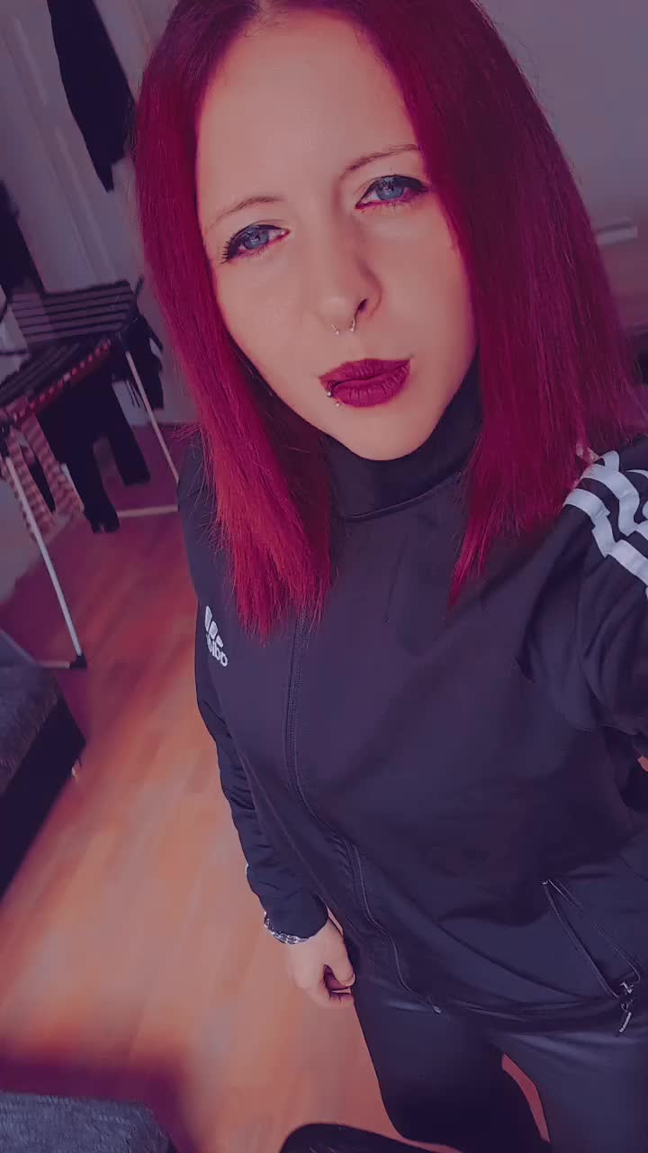 @👑𝖘𝖆𝖗𝖆𝖍👑