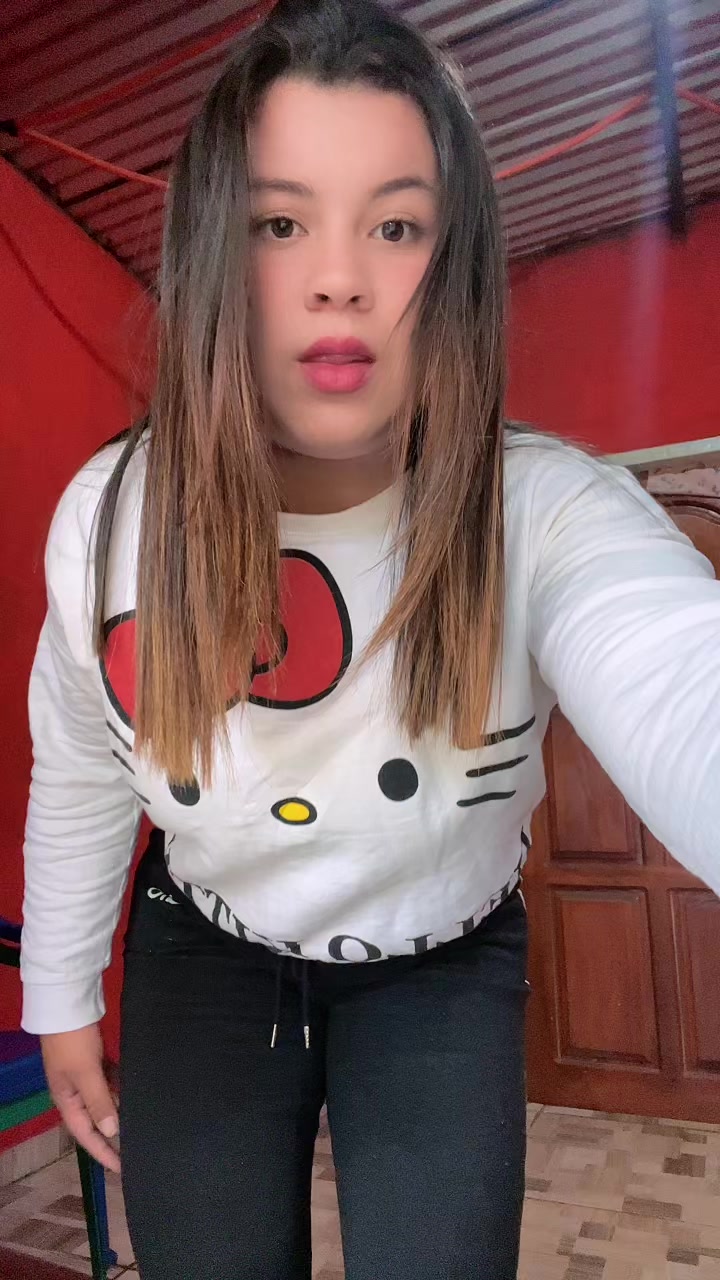 @Kari🍒