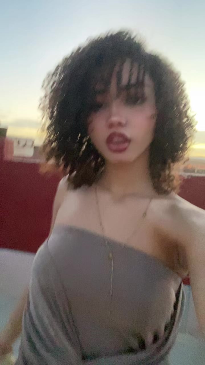 @Riri