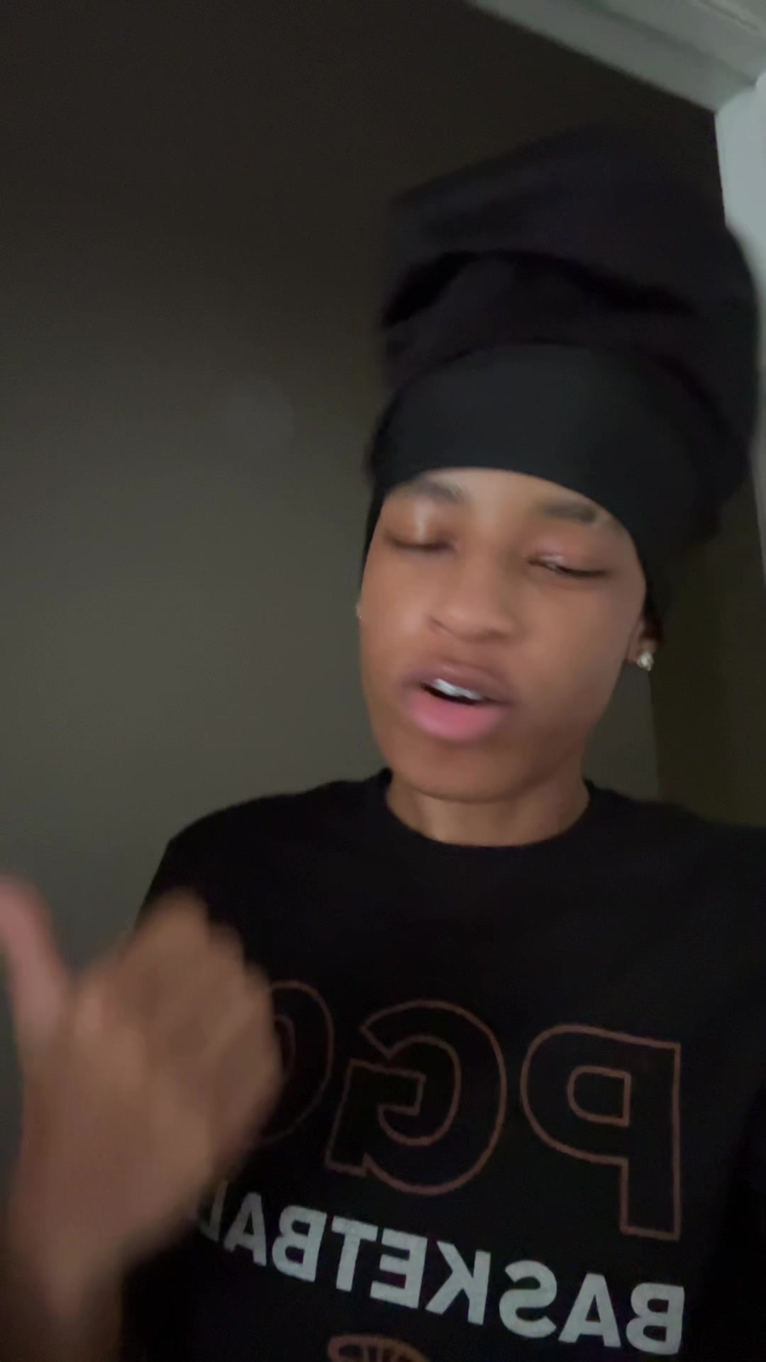 @..
