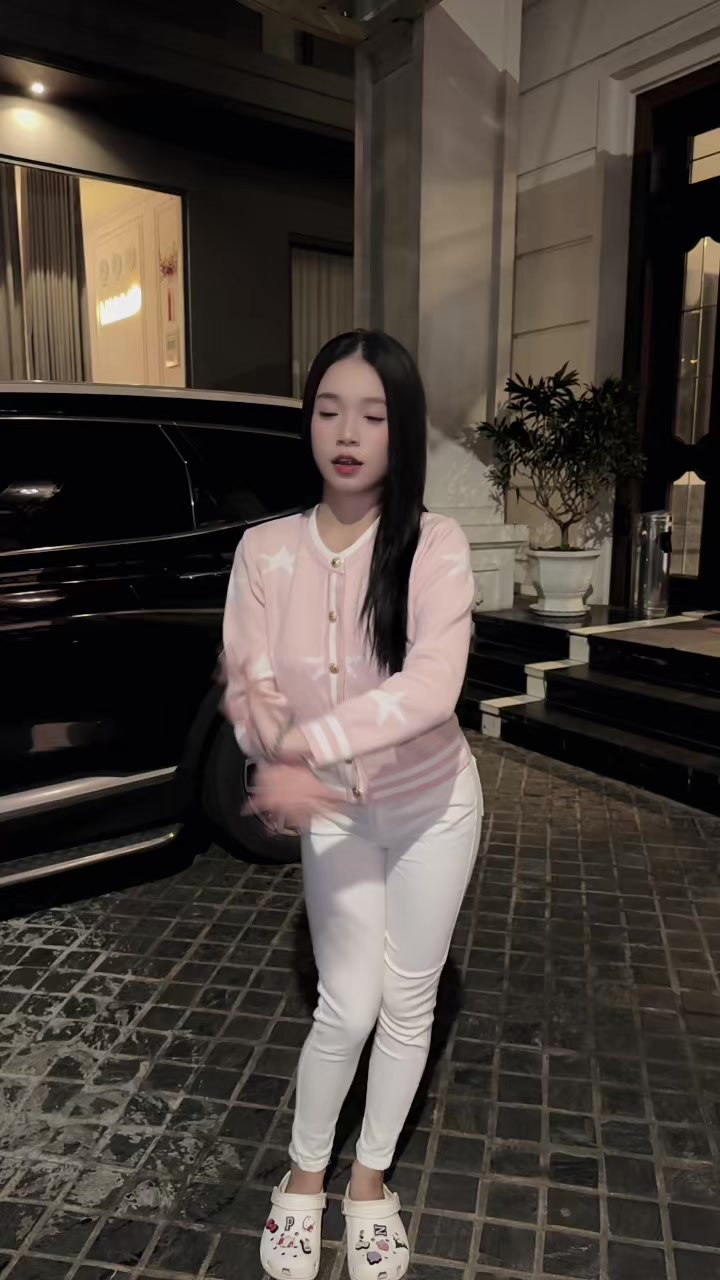 @Huỳnh Gia Nghi