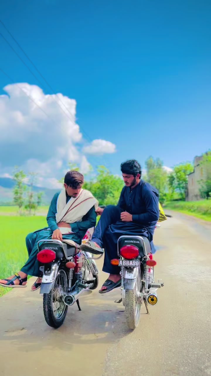 @WAQAS the wolf 😘🤭