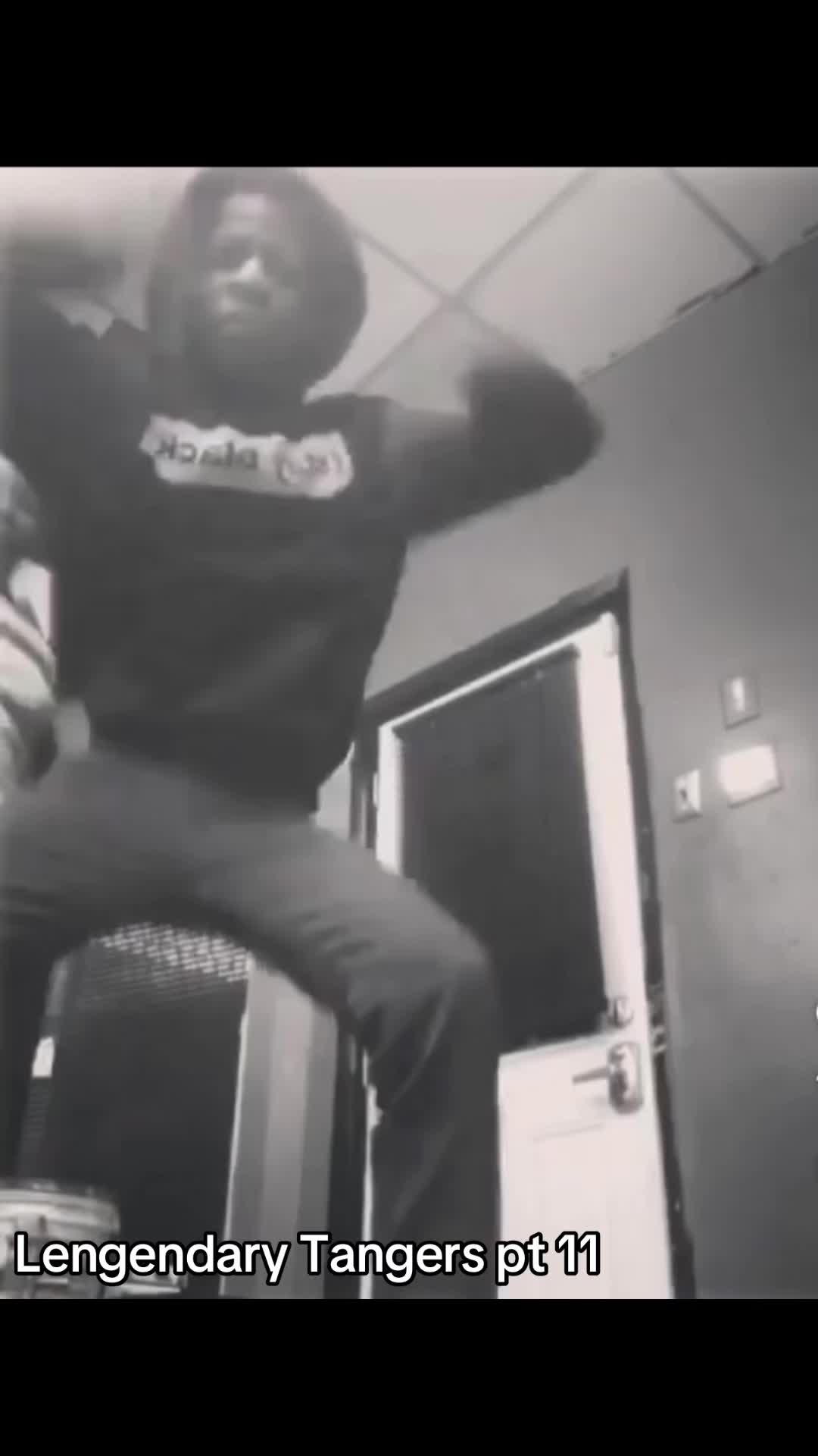 @. 🛹