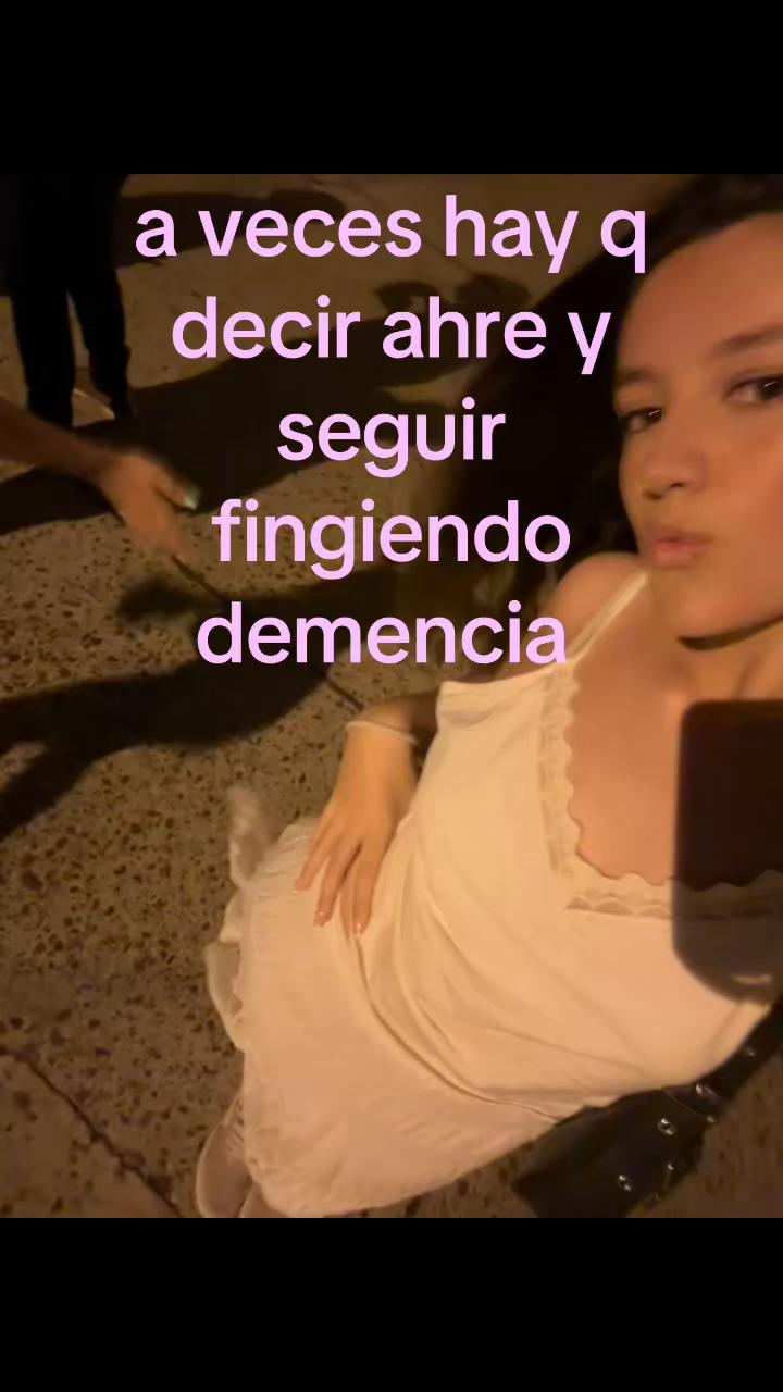 @vickipromax