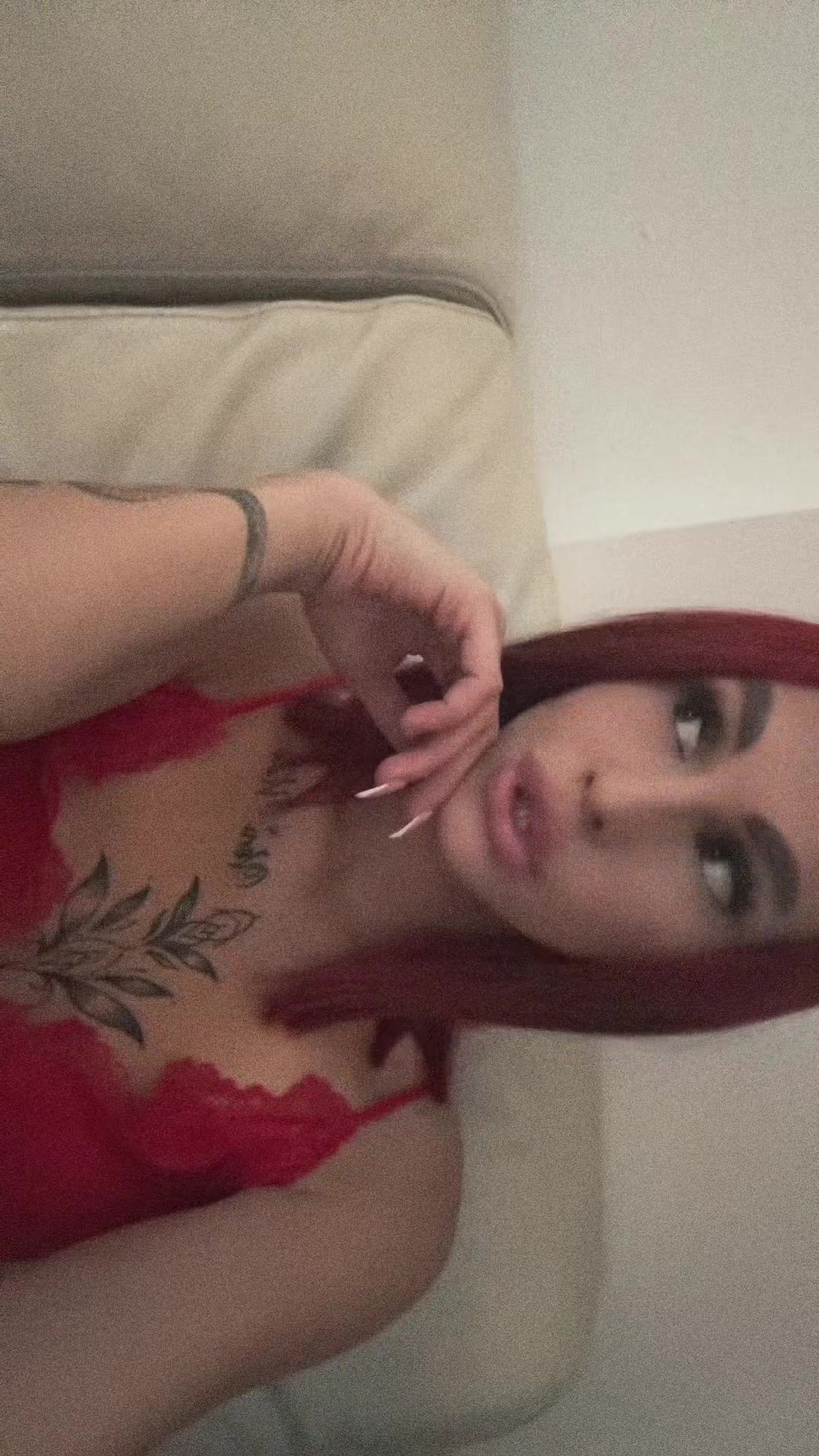 @laariisa27