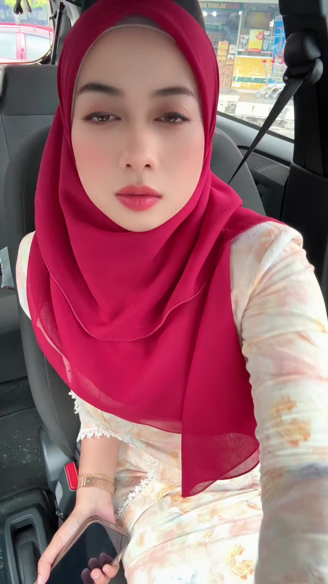 @Anis Marhanis