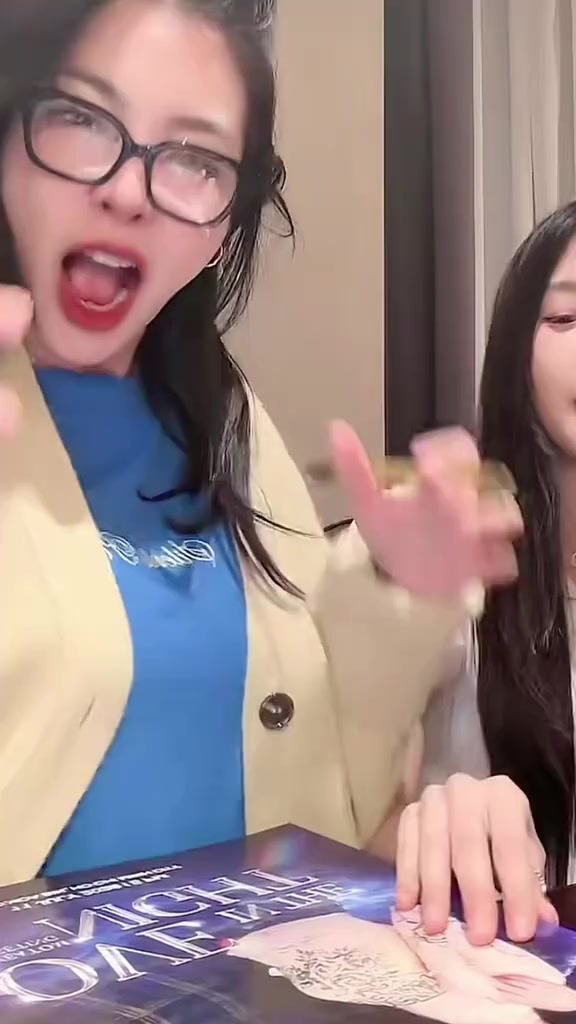 @Alis