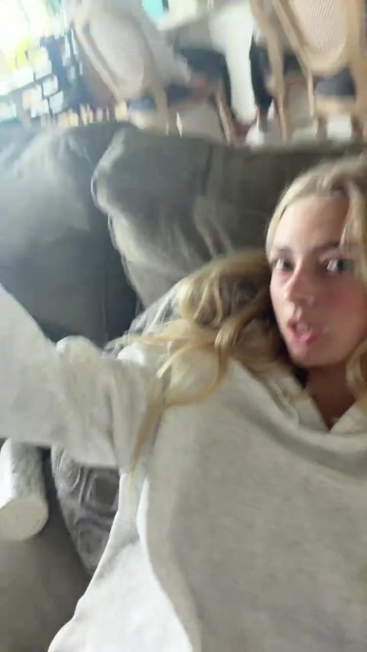 @bella