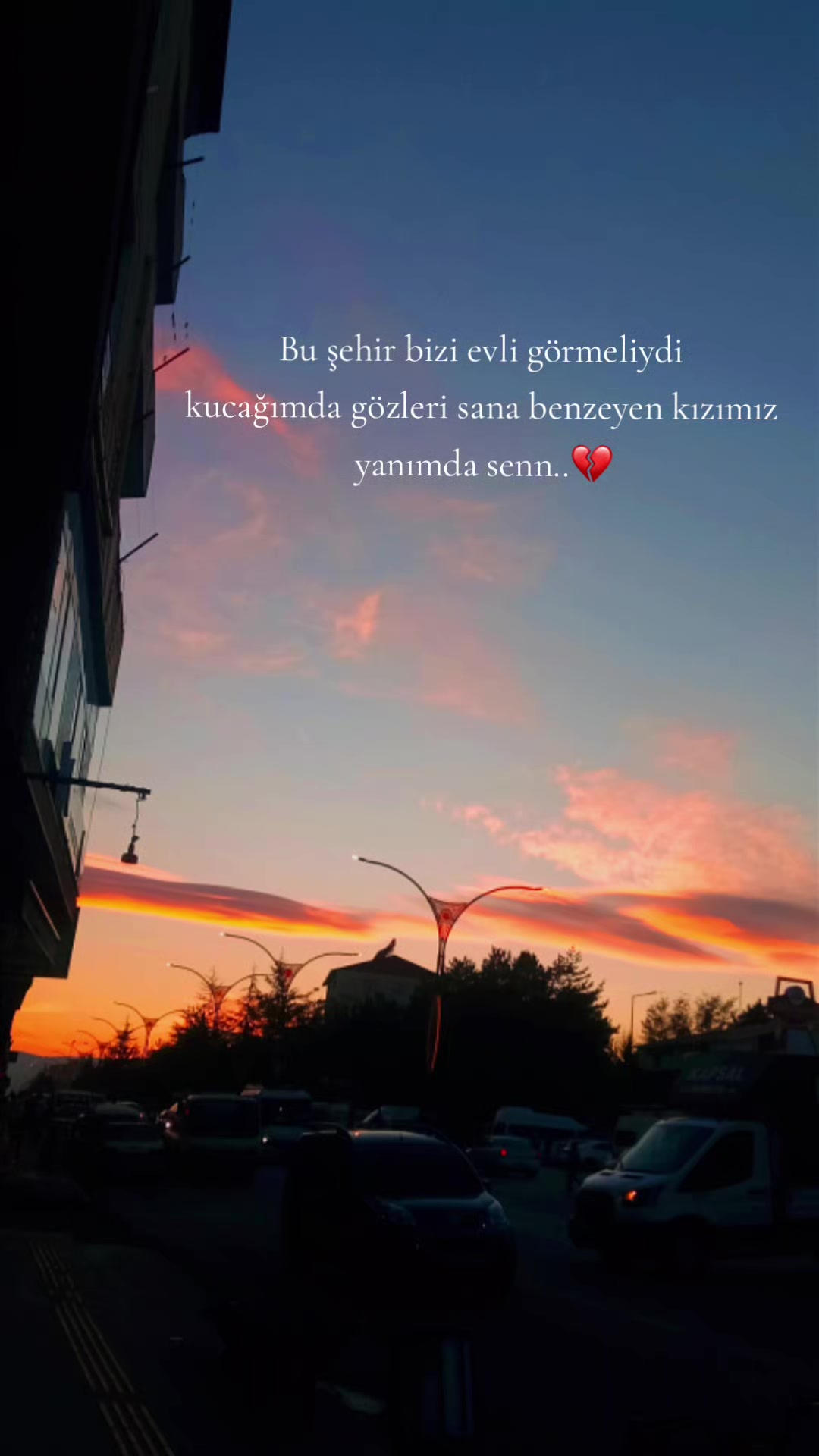 @YARIM BİR HİKÂYE 💔