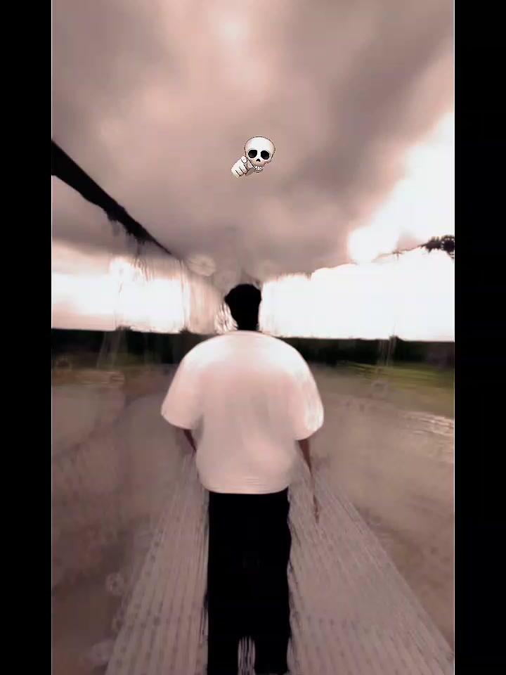 @ŁÛČKŸ🖤