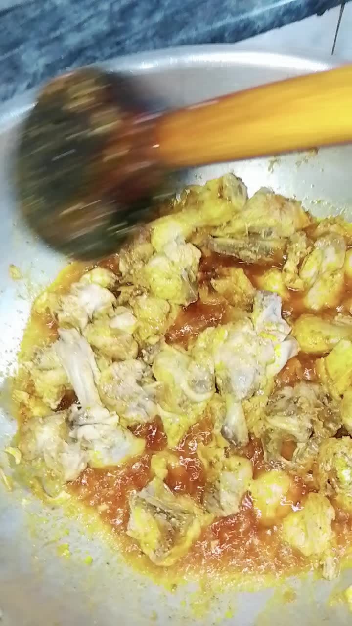 @Akhia👀
