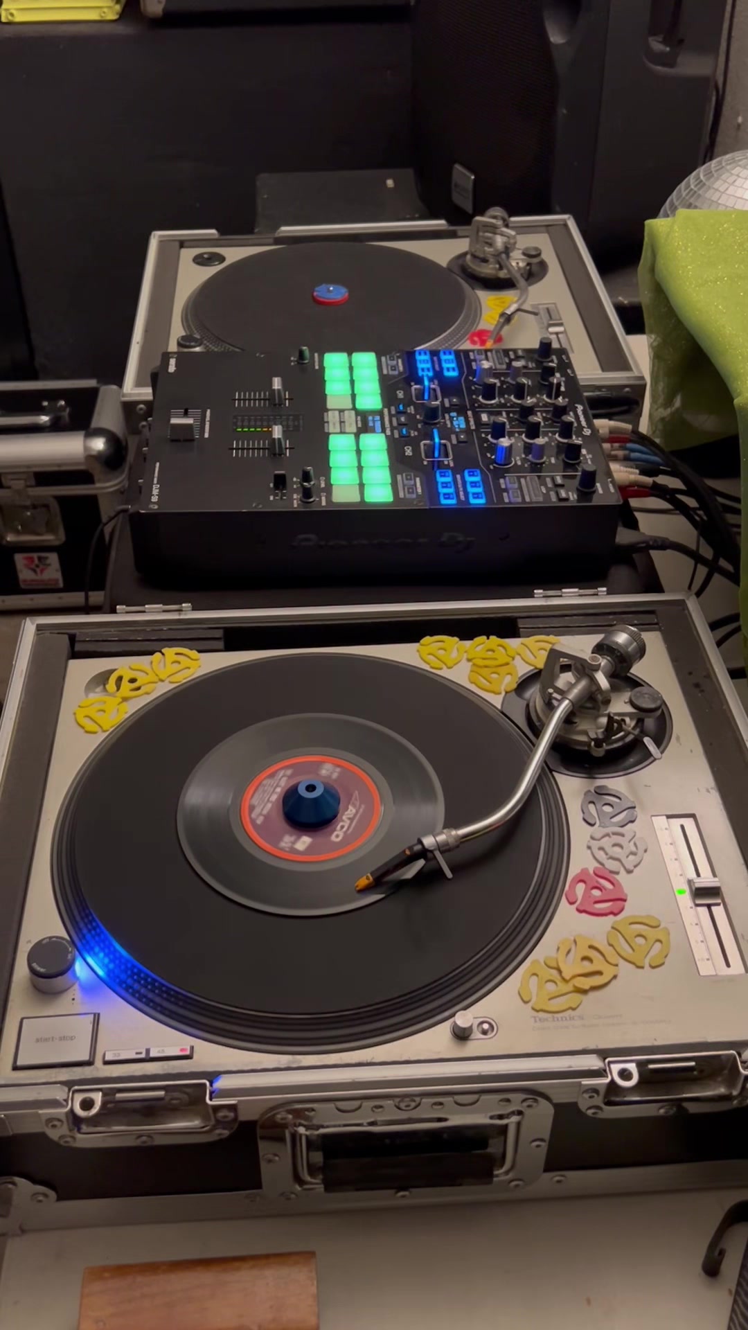 @DJ V