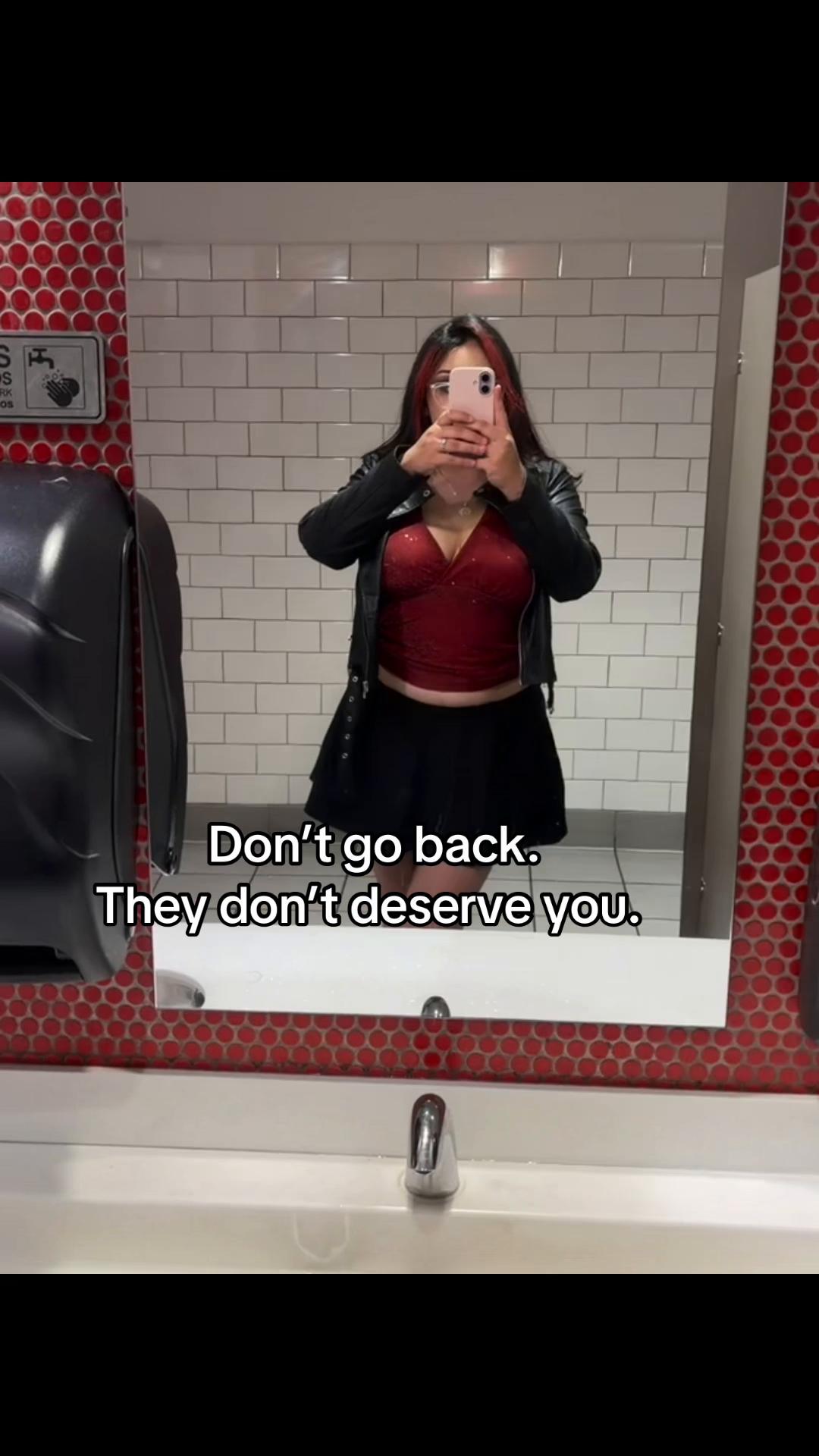 @Nessa🖤