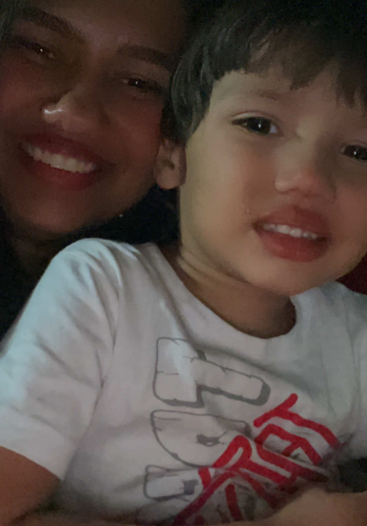 @loyanneturibio