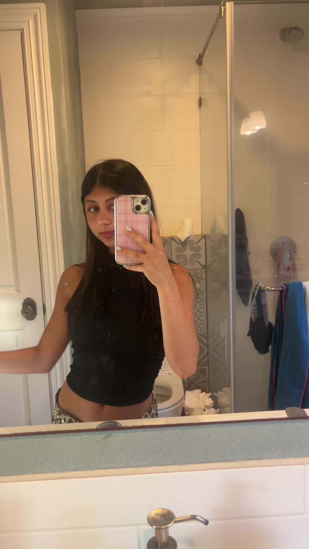 @Shira || שירה