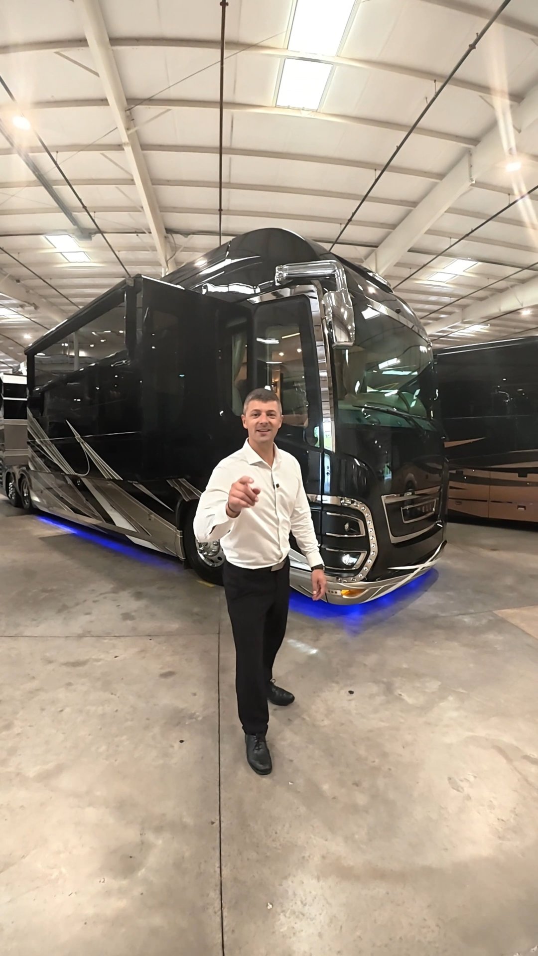 @the_motorcoach_store