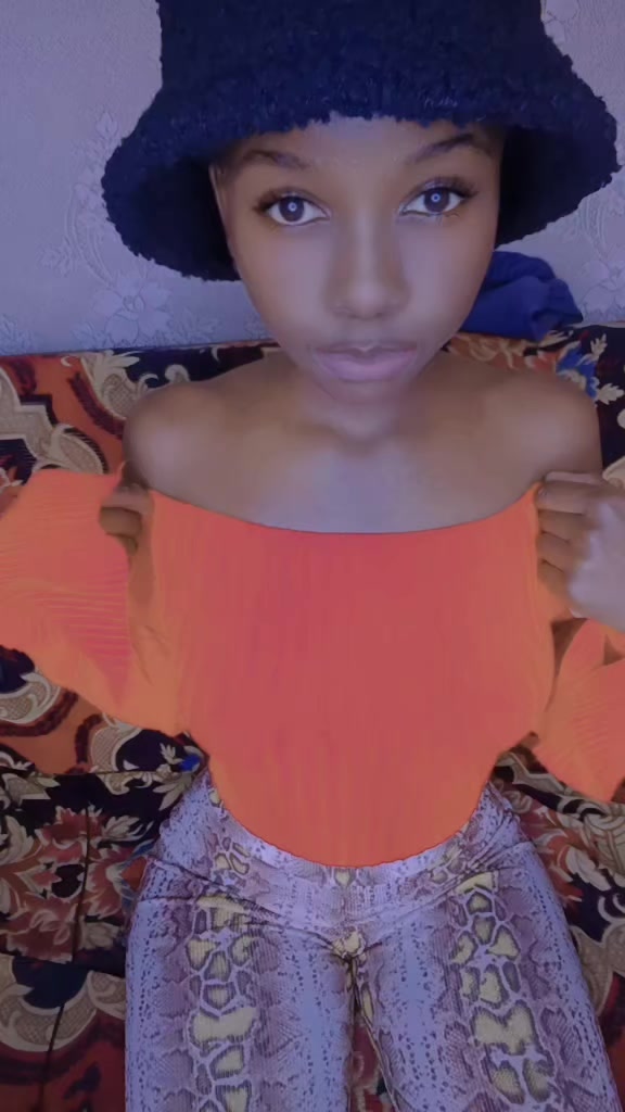 @🦋💦🍑evlyn🥵🍑💦