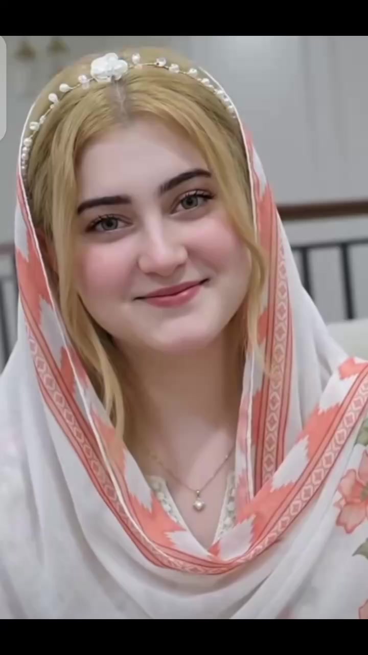 @عائشہ 27130
