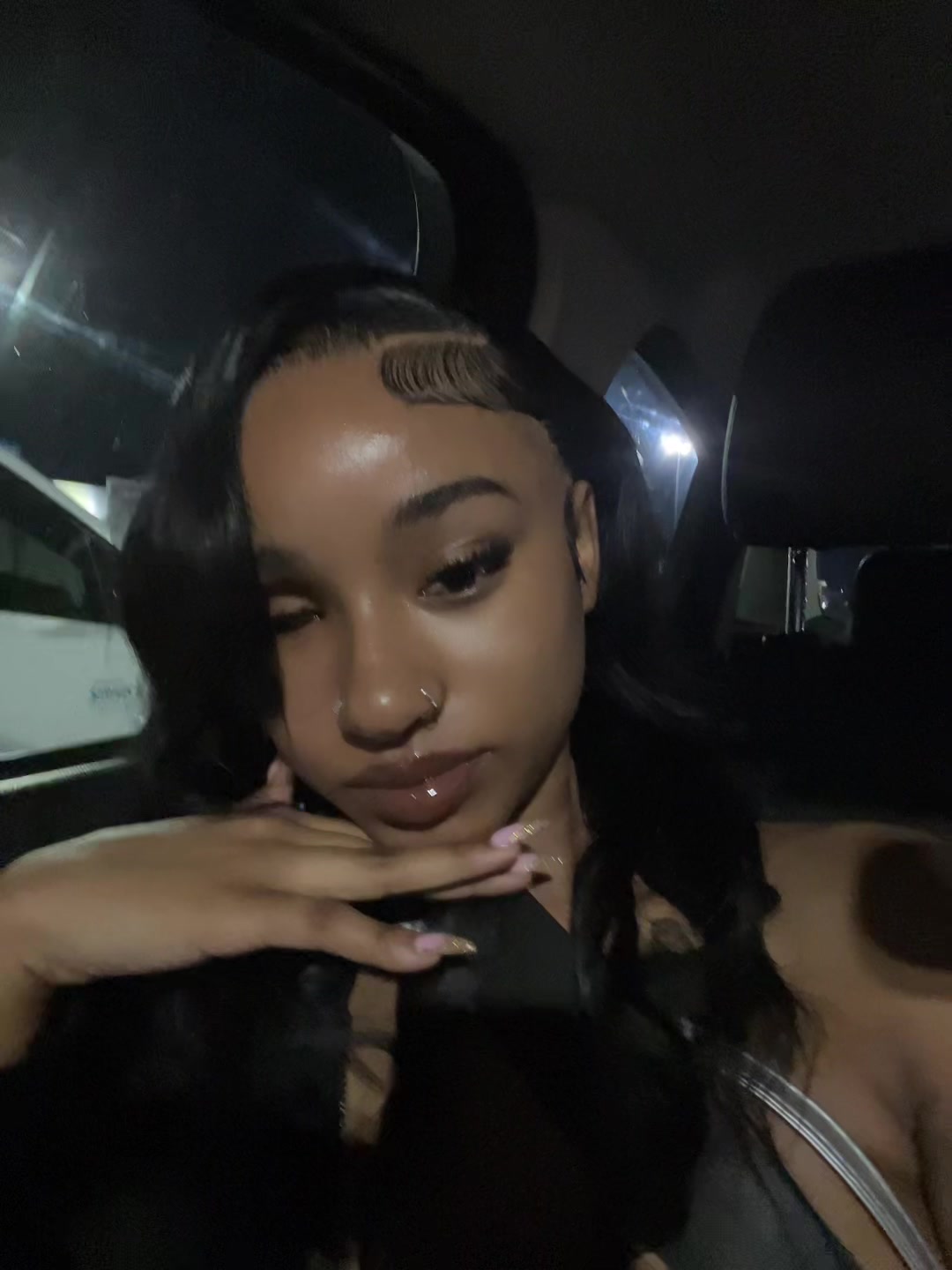 @️