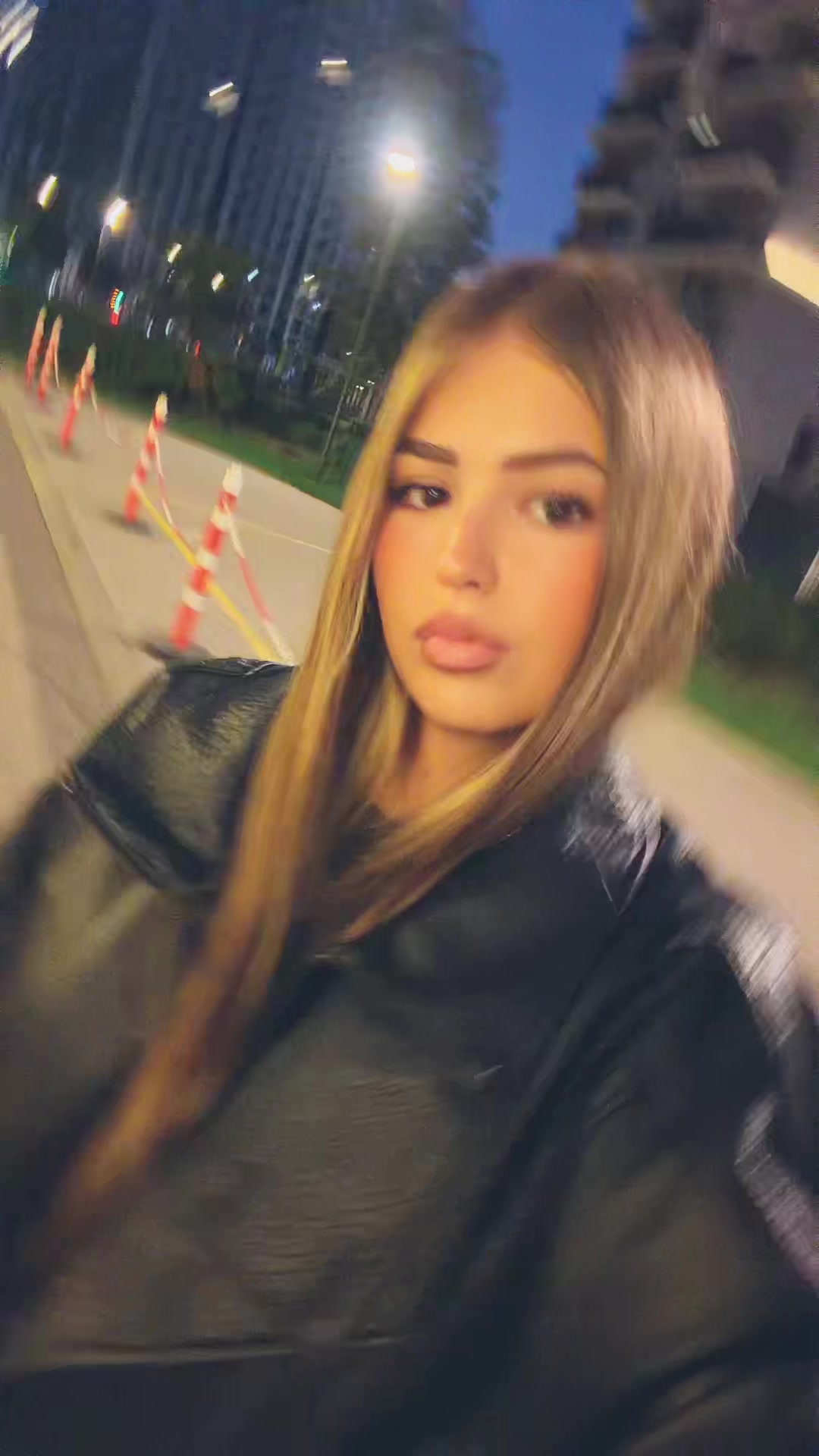@zizi