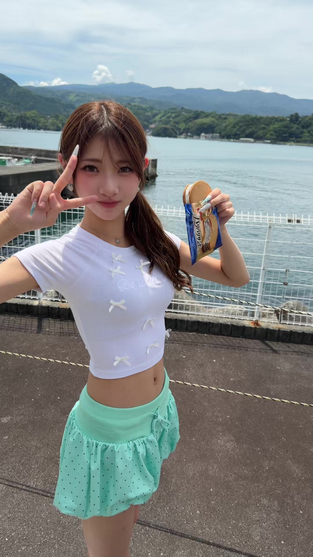 @瑚彩