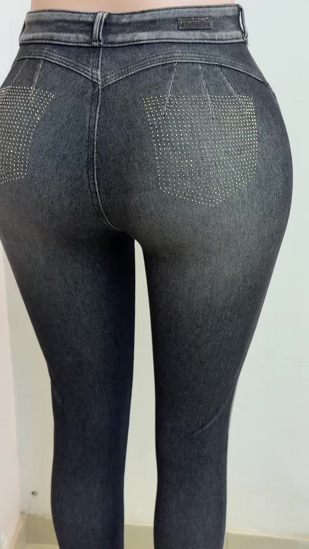 @APRETADITAS JEANS