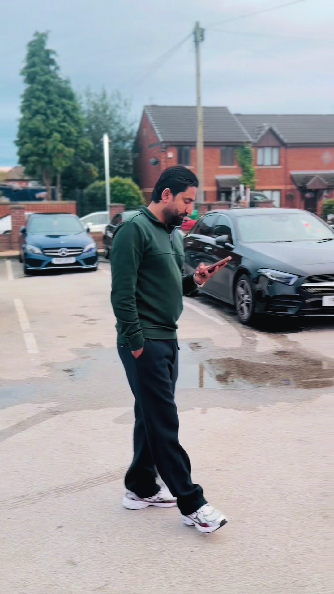 @zuBaiR_RaNjhA 1214🇵🇰🇬🇧