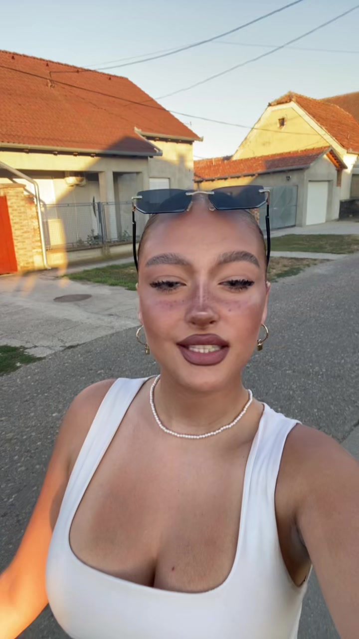 @💫
