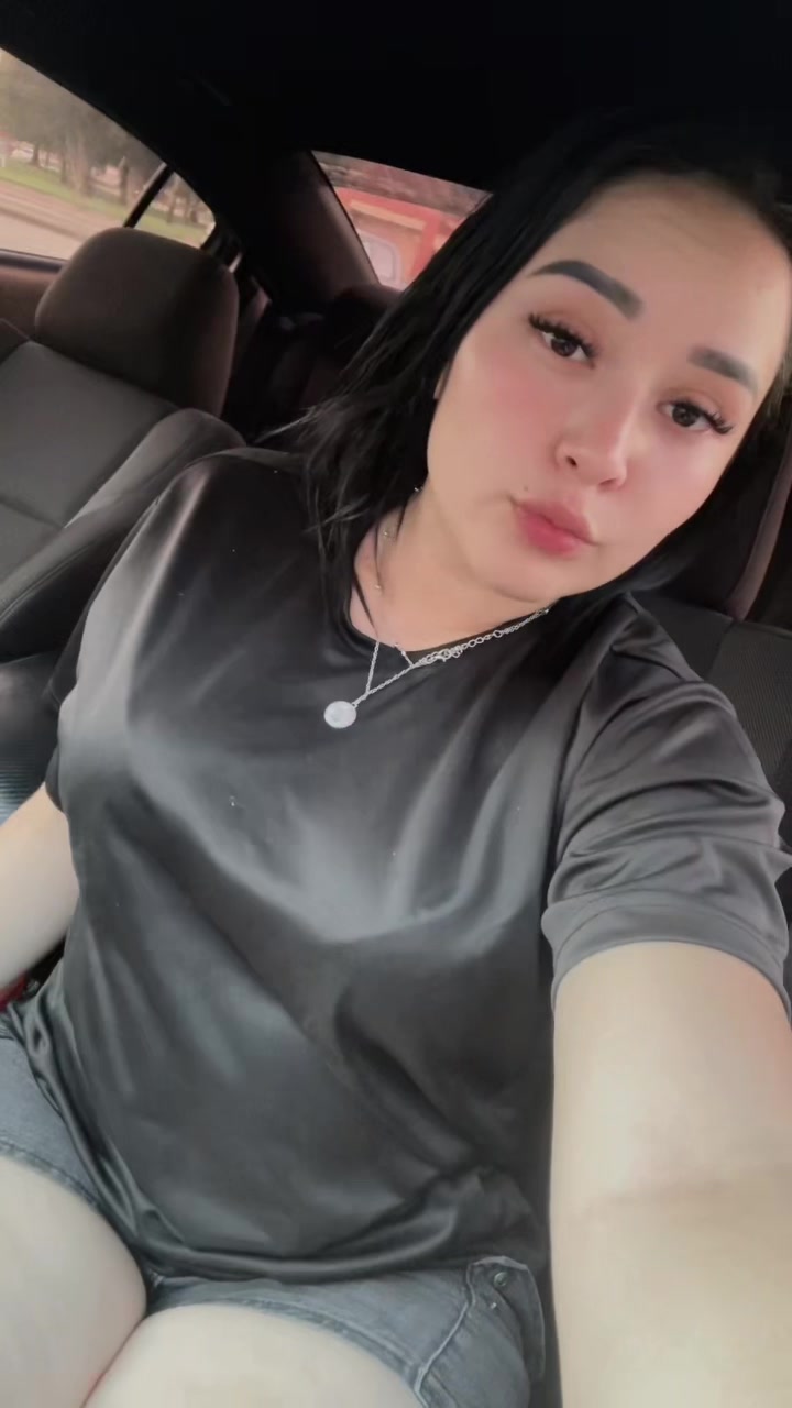 @Dani ᥫ᭡