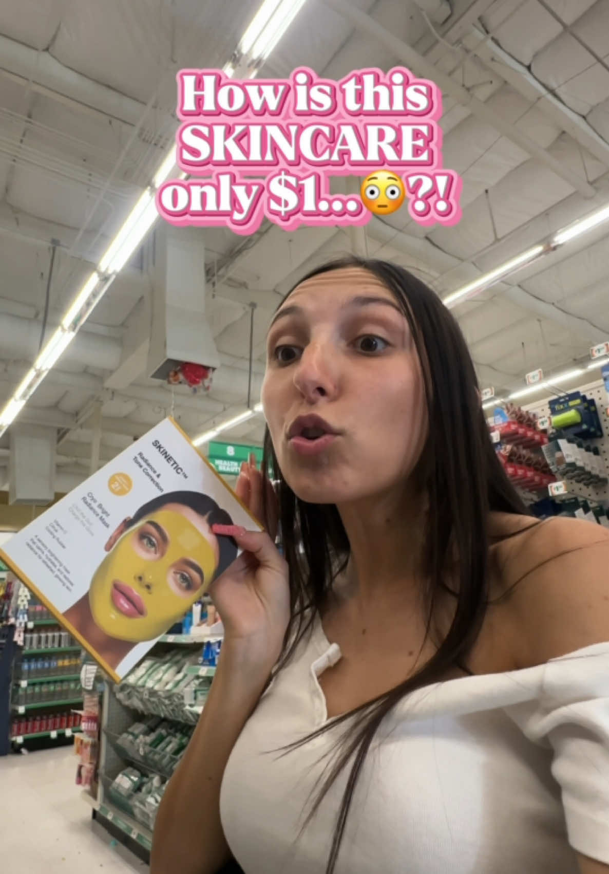 @ItsAlexisSimone