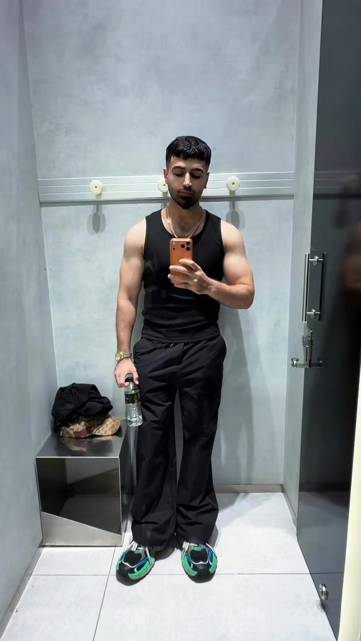 @AK