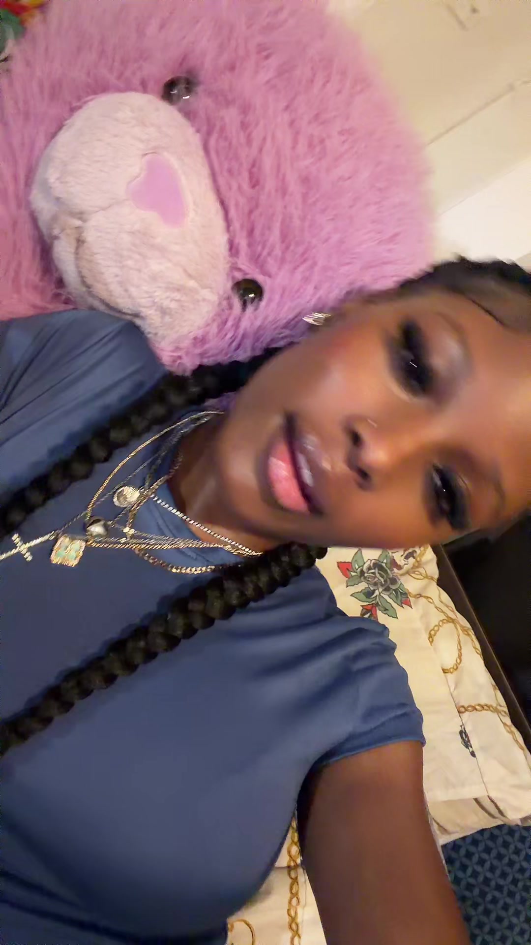 @foreignnchocolatee
