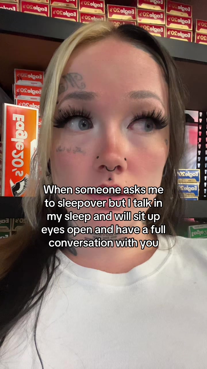 @Chloe_lynn