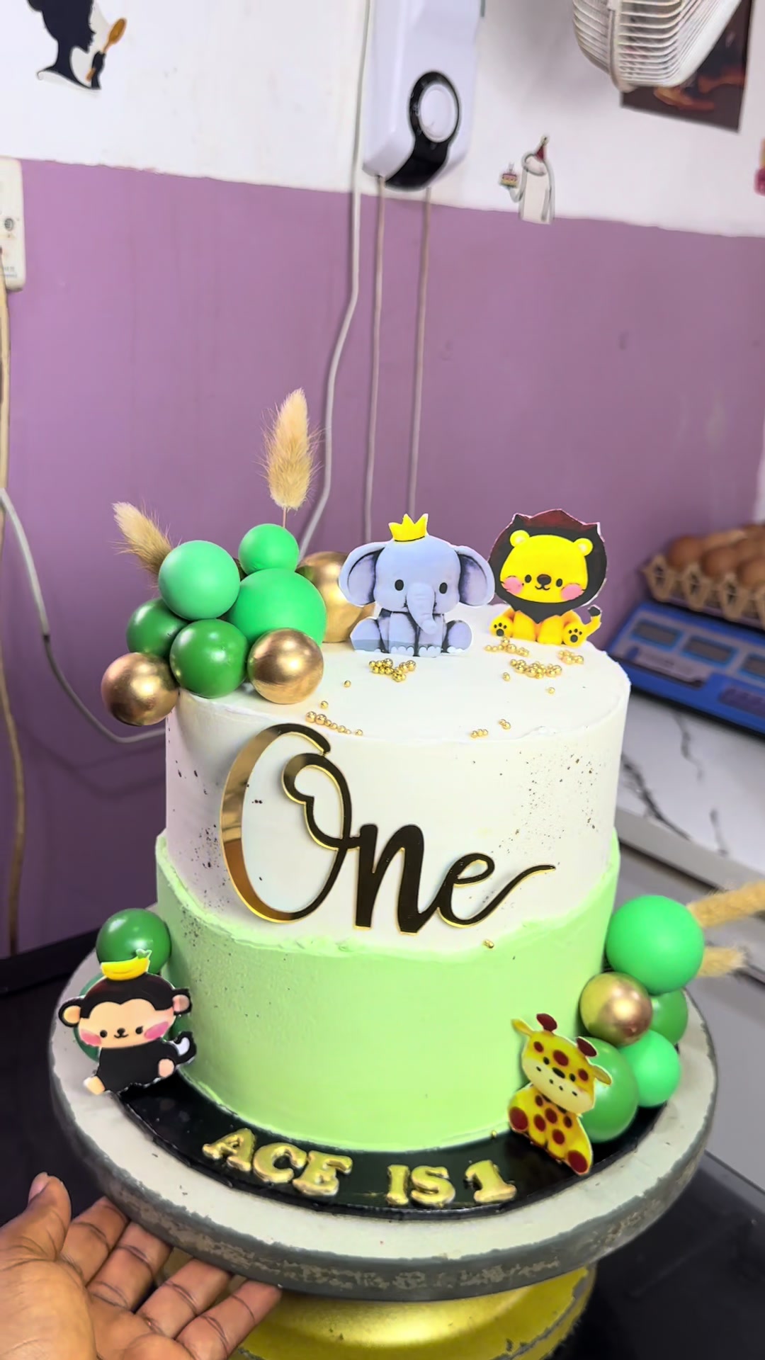 @Tohruks cakes of Ibadan