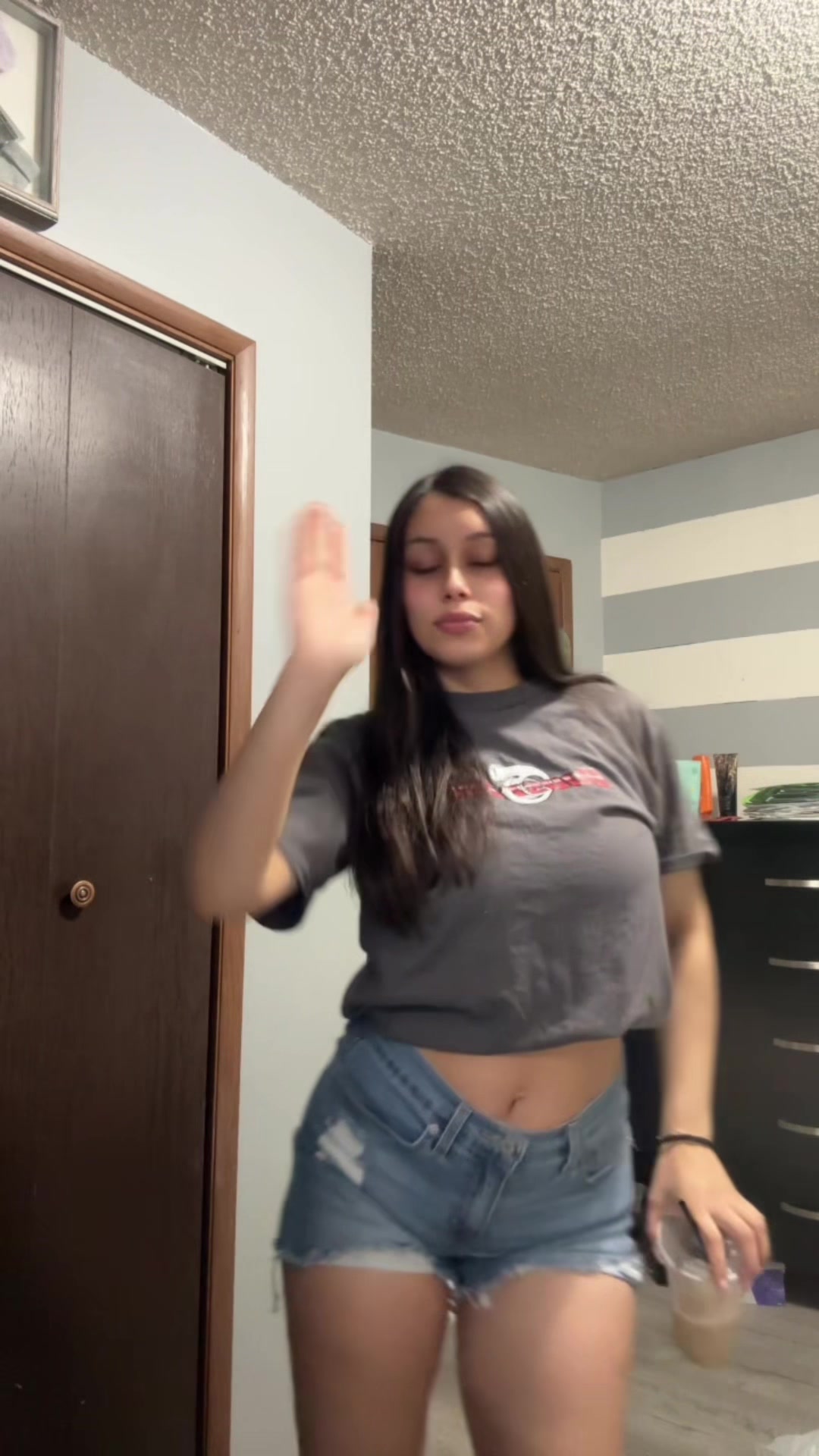 @Mireya